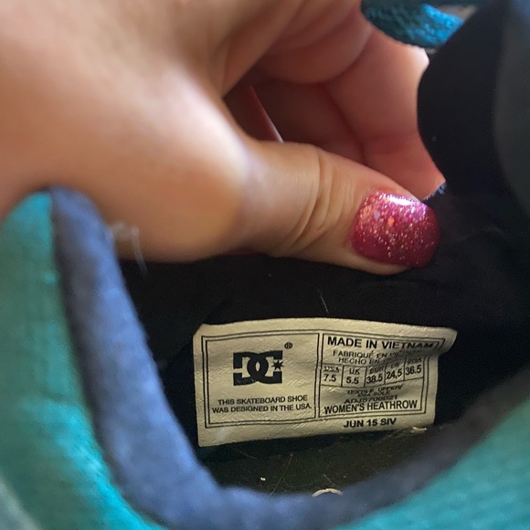 DC sneakers US 7,5 - Picture 2 of 3